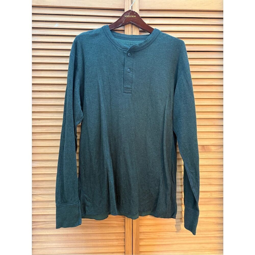L.L. Bean Men's Dark Green Long-Sleeve Henley Large